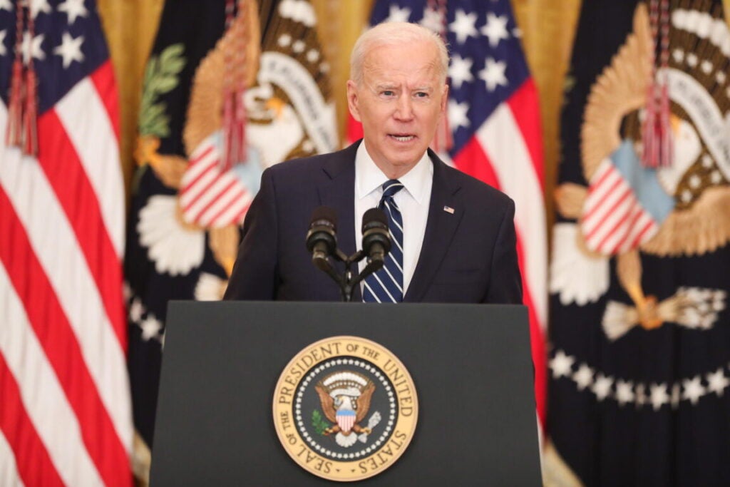 Joe Biden ai democratici del Congresso: “Non rinuncio alla candidatura”