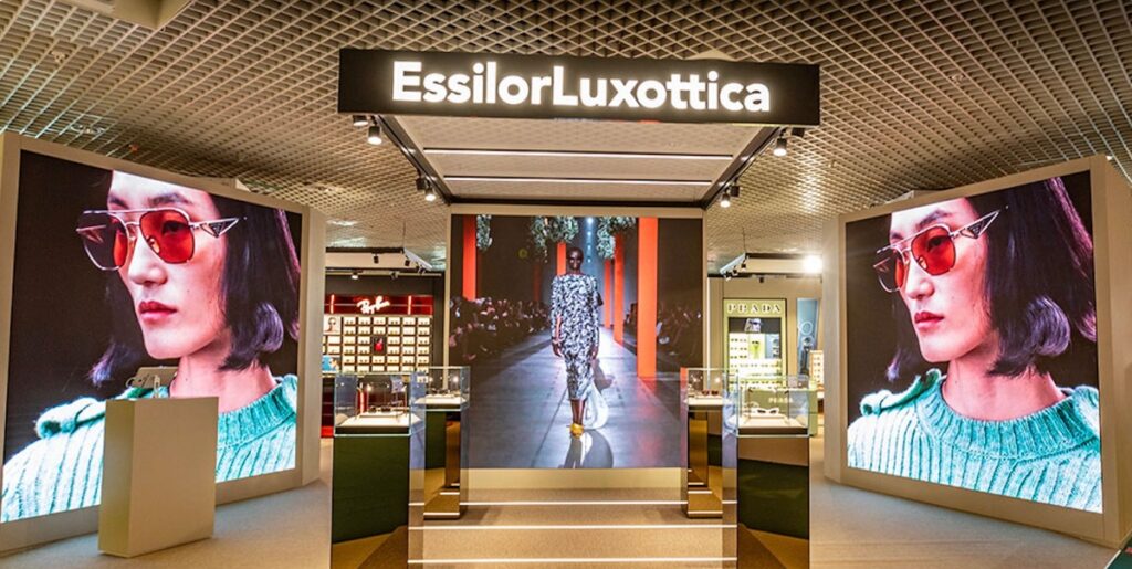 EssilorLuxottica entra in Nikon con investimento da 170 milioni per una quota del 5,1%