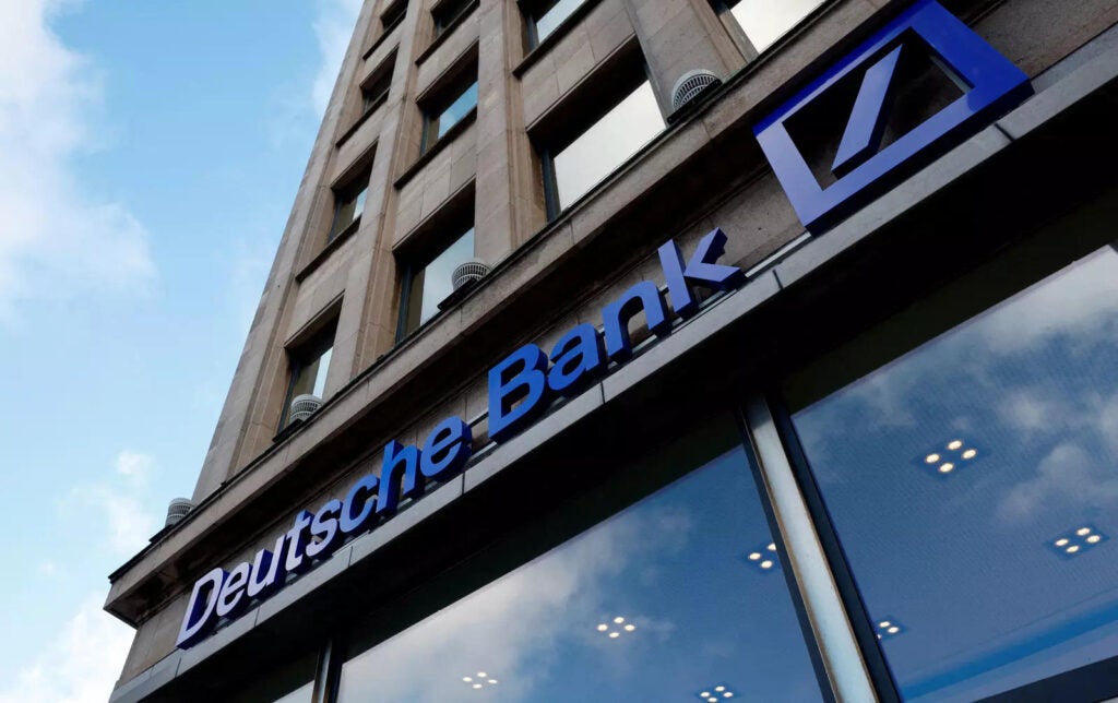 Deutsche Bank torna all’utile nel terzo trimestre