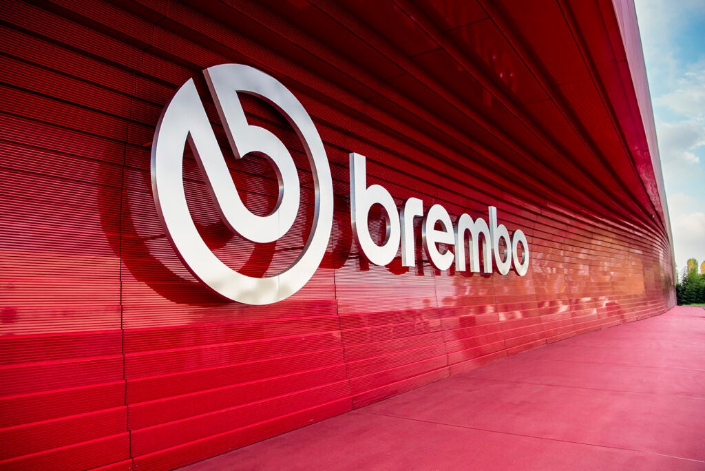 Nuova partnership tra Brembo e Michelin: freni e pneumatici con IA