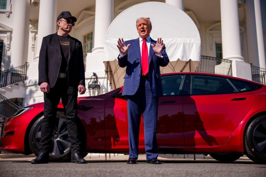 I vertici Tesla contro i dazi di Trump: “Preoccupati per le ritorsioni dei mercati”