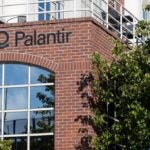 Palantir è “L’anello mancante dell’AI”? L’entusiasmo di Wall Street prima degli utili Palantir è “L’anello mancante dell’AI”? L’entusiasmo di Wall Street prima degli utili