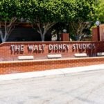 Disney sorprende Wall Street: utili e ricavi superano le attese e il titolo vola Disney sorprende Wall Street: utili e ricavi superano le attese e il titolo vola