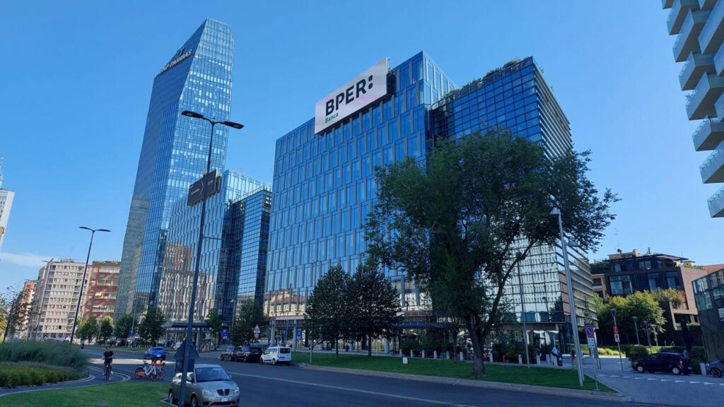 Bancari in focus tra trimestrali e risiko. Crescono le tensioni nel Governo su UniCredit