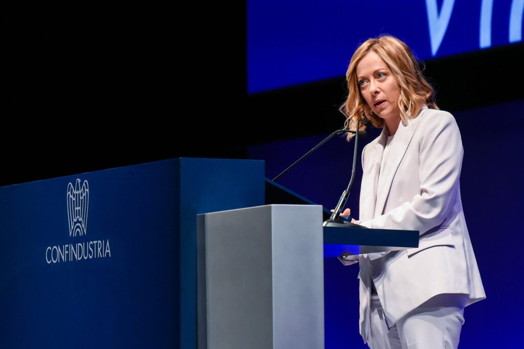 Meloni all’assemblea di Confindustria: “Italia credibile in un quadro economico difficile”