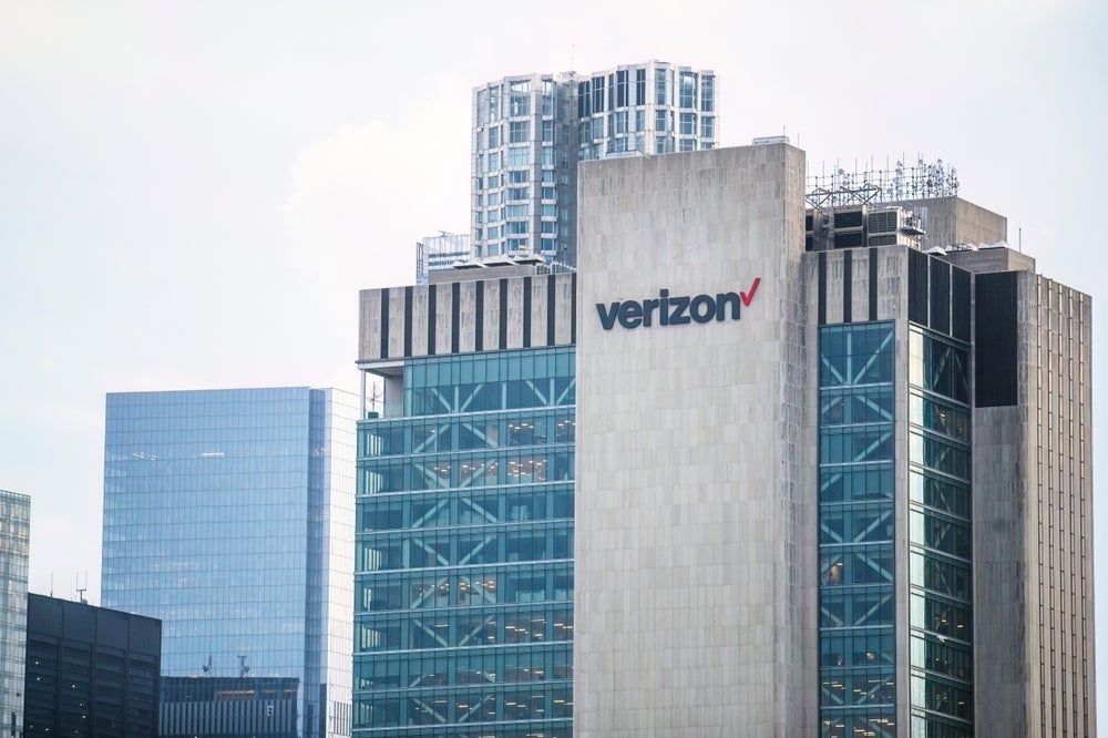 Verizon delude sui ricavi, ma il titolo vola: cosa ha convinto gli investitori? Verizon delude sui ricavi, ma il titolo vola: cosa ha convinto gli investitori?