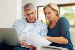 INPS, allarme pensioni: assegni a rischio per 550.000 autonomi