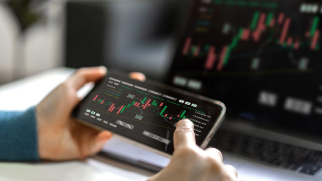 Intesa Sanpaolo scommette su Nutras, la startup degli integratori Intesa Sanpaolo scommette su Nutras, la startup degli integratori