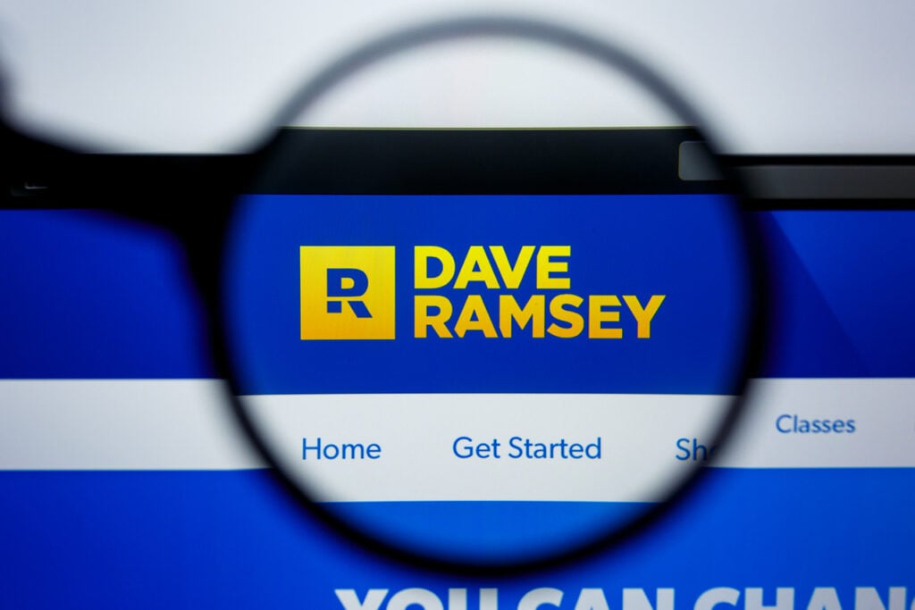 L’errore finanziario n°1 che fanno i neo-sposi secondo Dave Ramsey L’errore finanziario n°1 che fanno i neo-sposi secondo Dave Ramsey