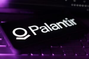 Azioni Palantir: i segnali che potrebbero scatenare un crollo post-utili