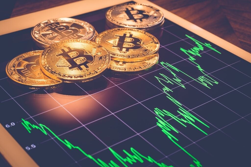 ビットコイン、イーサリアム、XRP、ドージコインが下落。暗号通貨株も下落 ビットコイン、イーサリアム、XRP、ドージコインが下落。暗号通貨株も下落