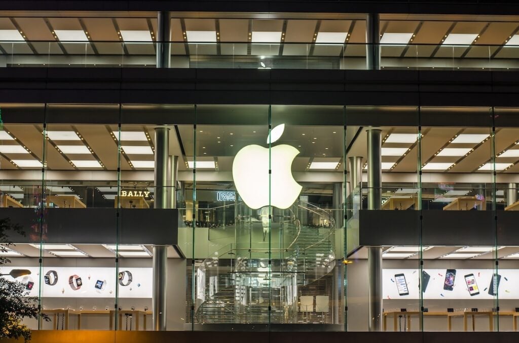 先週のアップルバース:アマゾン プライムでのアップル TV配信、店舗閉鎖、折りたたみ式アイフォーンなど 先週のアップルバース:アマゾン プライムでのアップル TV配信、店舗閉鎖、折りたたみ式アイフォーンなど