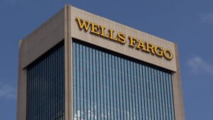 ウェルズ・ファーゴCEO、インフレ懸念の中でも米国の消費は依然として旺盛と指摘