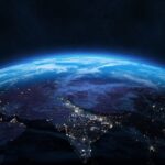 우주 주식 추적기: AST의 사상 최고치 경신, 로켓랩 관련 긍정적 보도 등