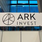 캐시 우드의 목요일 투자: AMD 매도, 중국 기술주 알리바바·바이두 대규모 매수