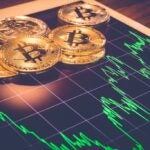 주간 암호화폐 뉴스: 코인베이스, 캐시 우드, 멜라니아 트럼프 및 비트코인 뉴스로 소란