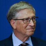 빌 게이츠, 한때 사티아 나델라에게 “오픈AI에 투자한 10억 달러 전부 날릴 것” 경고···결과는 ‘100배거’