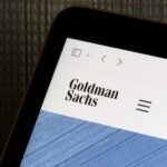 골드만삭스 조사 결과, AI 도입 증가에도 인력 감축하는 기업은 단 11%에 불과: 보도