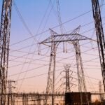 미국 전기 요금, 트럼프의 비용 절감 약속에도 불구하고 11% 급등