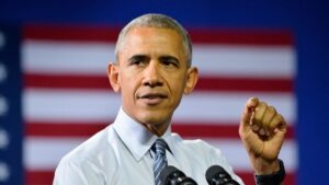 오바마, 버지니아와 뉴저지에서 민주당 지지 집회…주요 주지사 경선 앞두고 트럼프 비난