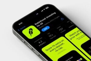 로빈후드 CEO, 마이클 세일러식 비트코인 투자에 대해 “여전히 고민 중”