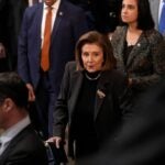 낸시 펠로시가 보유한 다우존스 지수 7종목