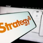 피터 쉬프, JP모건 경고 후 스트래티지의 글로벌 주식 지수 편입에 의문 제기