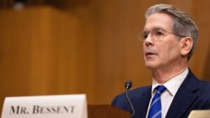 스콧 베센트, ‘AI 버블’ 우려 일축하며 자본지출 확대와 제조업 성장 언급