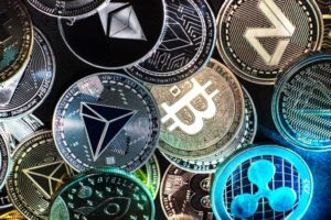 “일주일 새 10% 이상 증발”···비트코인·이더리움·솔라나, 차트가 가리키는 다음 타점은?